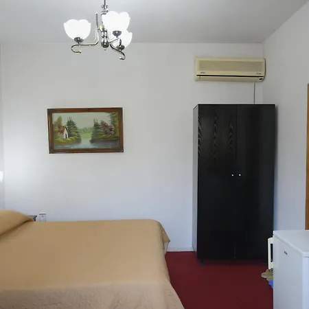 Hotell Haxhiu Tirana